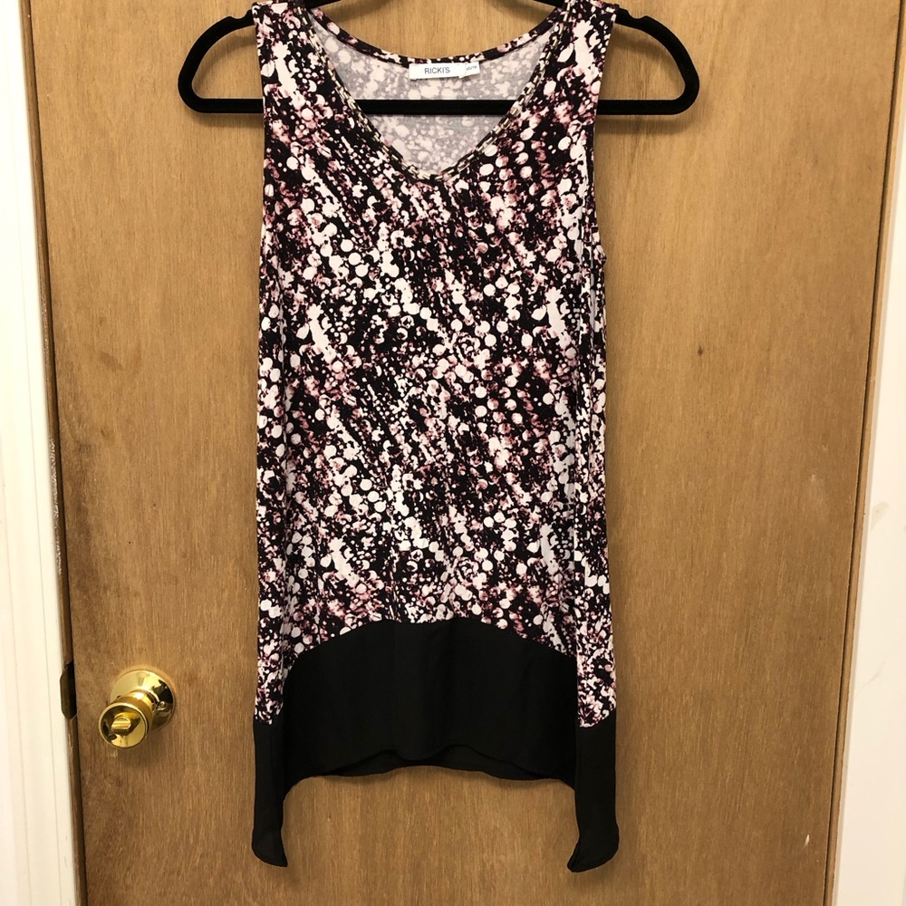 Ricki’s Patterned Sleeveless Top